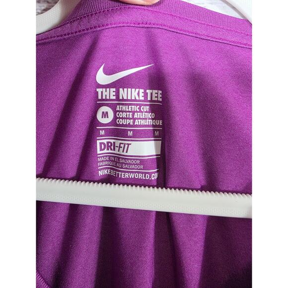 Nike v-neck Dri-Fit women's t-shirt size medium NWT - Picture 3 of 5